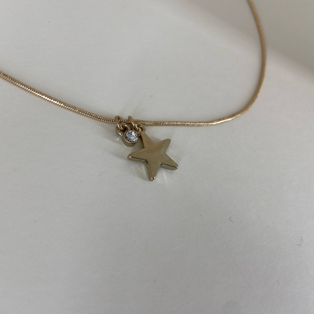 R.J. Graziano Star Pendant Necklace gold Tone,‎ 16”-19”